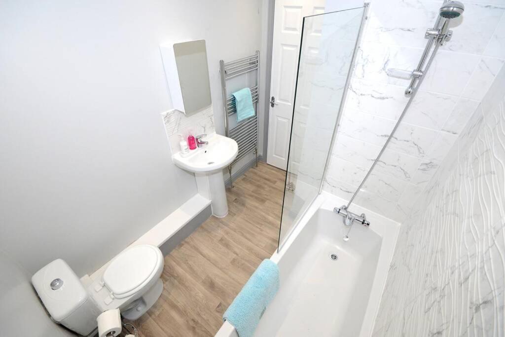 Renovated House Near Darlington Train Station. 빌라 외부 사진