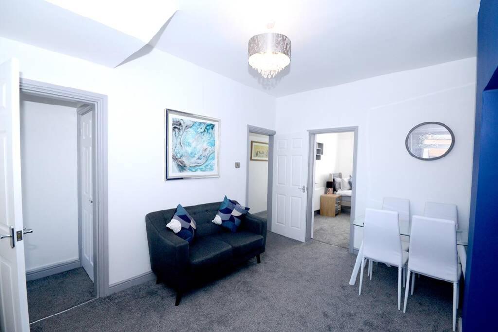 Renovated House Near Darlington Train Station. 빌라 외부 사진